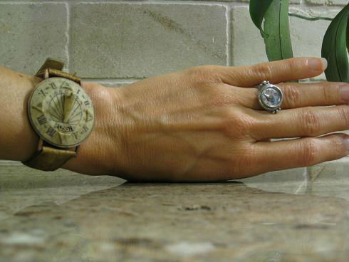 Sundial_compass